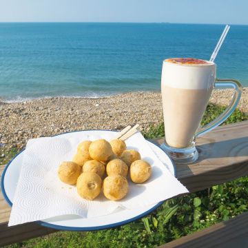 藍色公路海景咖啡館
