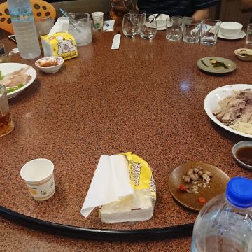 詠春鵝肉海產店