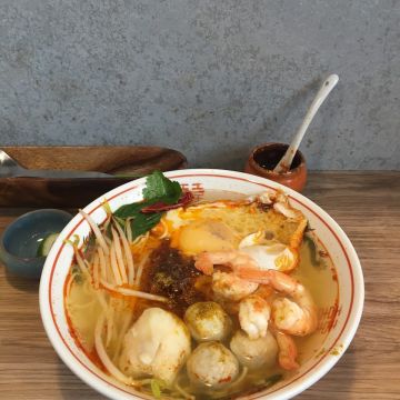 彳麵X小酸辣專賣