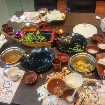 火鍋世家 台北德惠店