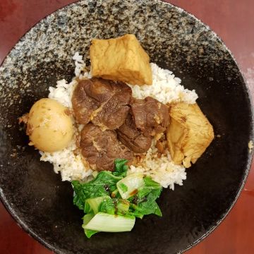 尊品原汁牛肉麵（西屯店）