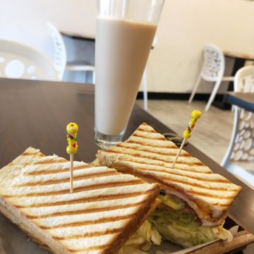 米歐屋輕食早午餐.咖啡