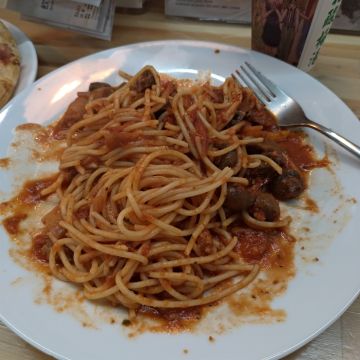 楓葉屋 Maple Leaf Bistro