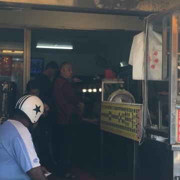 正宗港味燒臘快餐