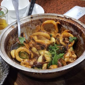 龍之居平價土雞城