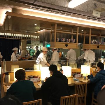 金子半之助（台北信義店）