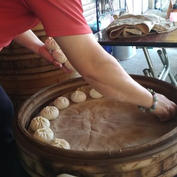 呂-鬍鬚伯包子店