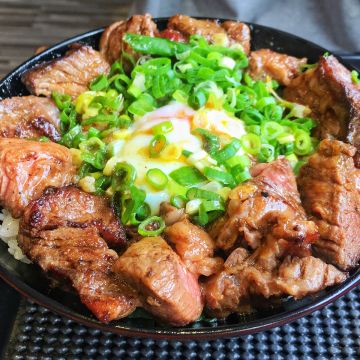 山丼（台北大安店）