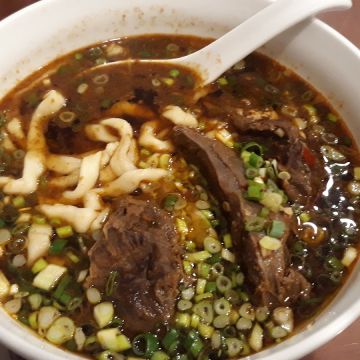 牛饕道地牛肉麵