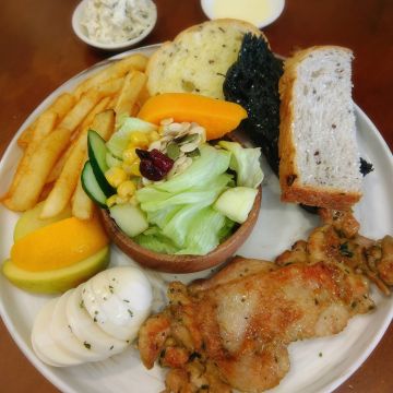 濰克早午餐 鹽埔店 Wake Up Brunch