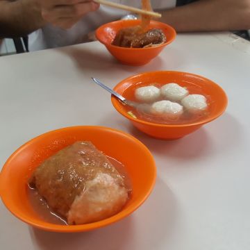 正淡水魚丸葱燒包