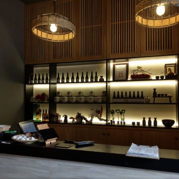 灰鴿（西屯店）