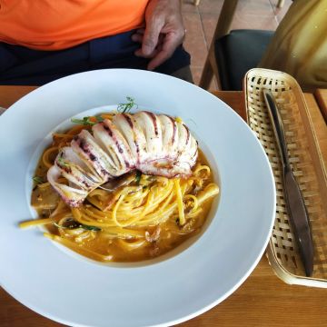 軟木塞義法小館