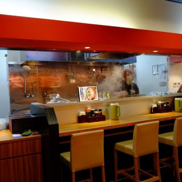 麺家いろは富山黑拉麵 Ramen Iroha