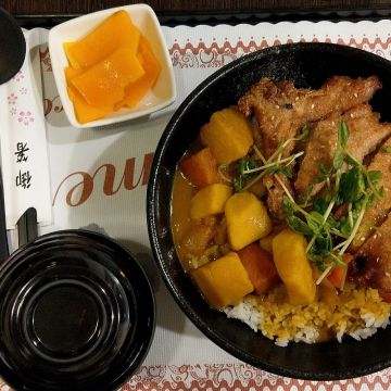 紅無堤咖啡簡餐