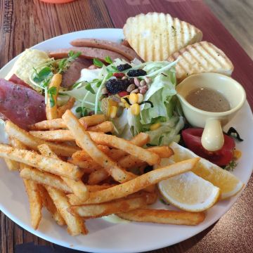 豐滿咖啡早午餐（新莊店）