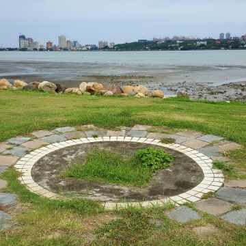 左岸景點觀海樓