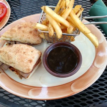 STONE HOUSE CAFÉ & TEA