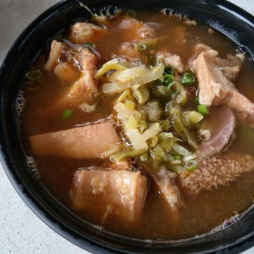 龍華閣川味牛肉麵