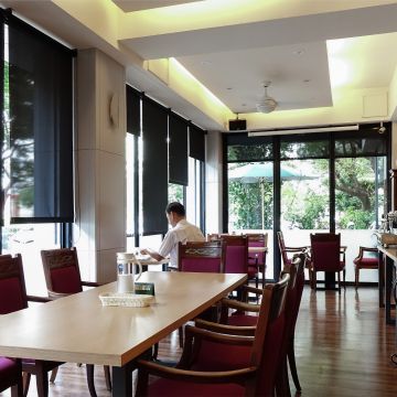 哈里歐法式蔬食咖啡館