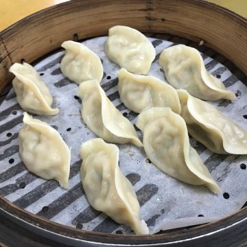日荃蒸餃