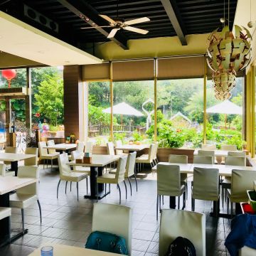 夜光高鐵-高鐵景觀餐廳