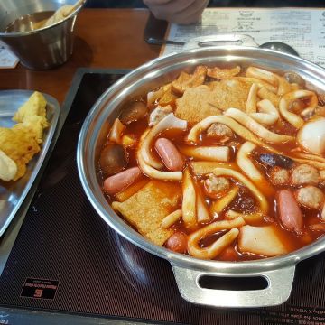 兩餐 두끼 韓國年糕火鍋吃到飽（板橋店）