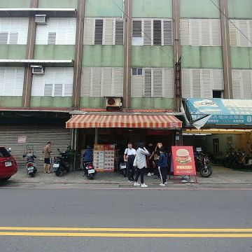 APPLE 203（頭城店）