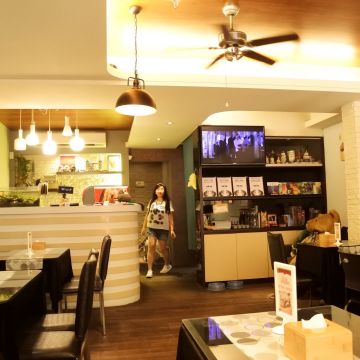 思樂伯洋食總匯