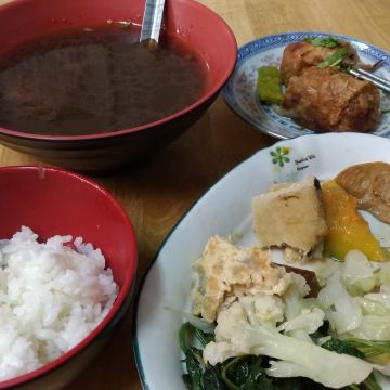 佈善素食