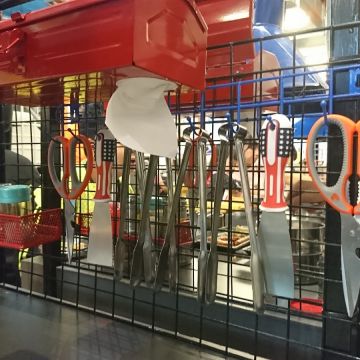 甲保廠汽修主題餐廳