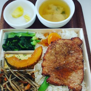 青鳥屋便當專賣店