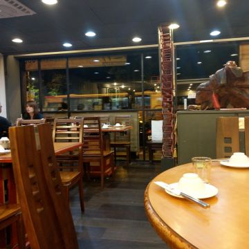 夫妻肺片麻辣火鍋（中壢店）