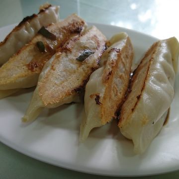 八方龍鍋貼水餃專賣店