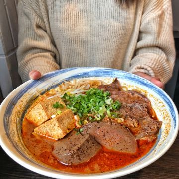 勝男家 - 海山新地標