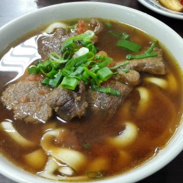 林董山西蕃茄牛肉刀削麵