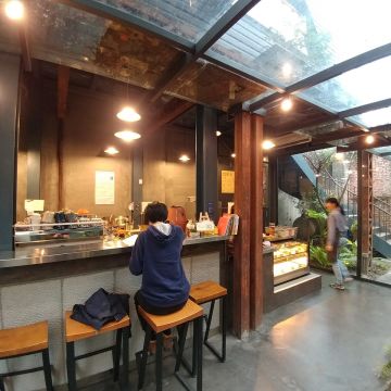 驛前大和咖啡館