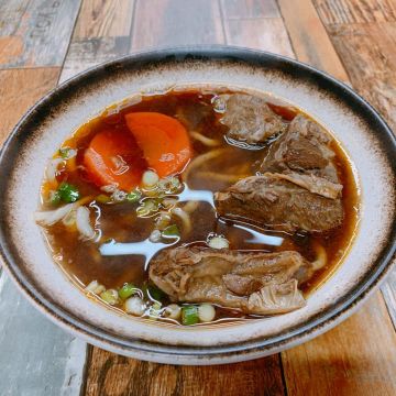 炊牛王牛肉麵專賣店(關東店)