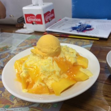 黃色奇蹟芒果冰舖