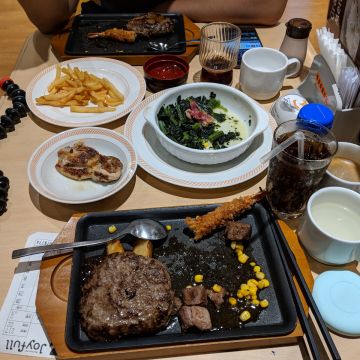 Joyfull 土城日月光店