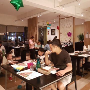 卡樂蔬食親子餐廳 Colorful