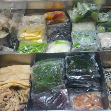 ㄙㄨㄚˋ嘴鹹水雞（淡水店）