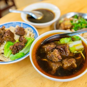 阿銘牛肉麵（中西店）