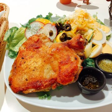 多的是沙拉 Doris Salads