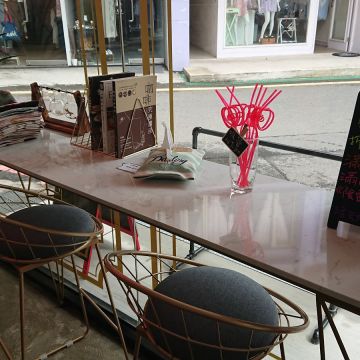 K.more - Cafe & fashion select