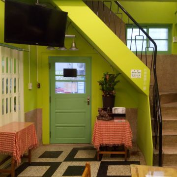 夯18 葷素麻辣抄手專賣