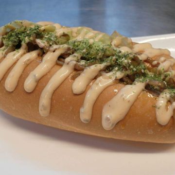 逢甲佐木町炒麵麵包