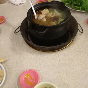 皇茗炭燒薑母鴨 九尾雞