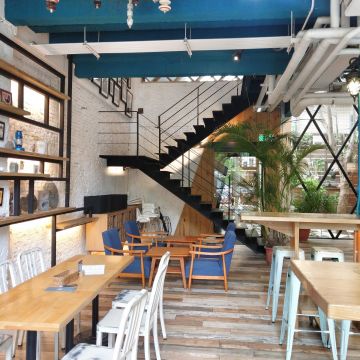 隔壁咖啡Next Door Cafe - 華美分店