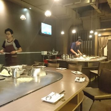 名廚鐵板燒（新莊店）